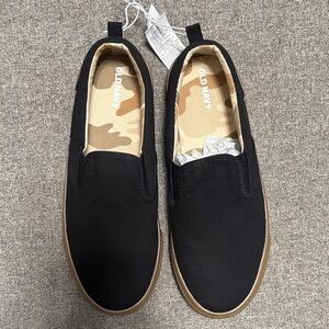 Old Navy Boys Black and Tan Slip-On Loafers